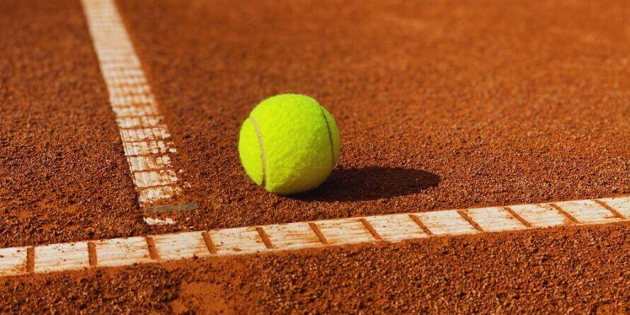 clay tennis court