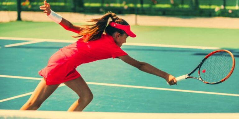 girl tennis playing