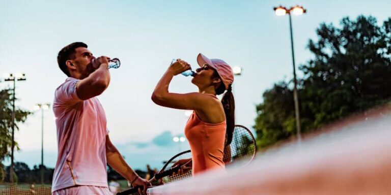 tennis players drinking